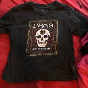 Vans, skull t-shirt